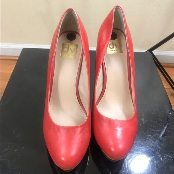 Dolce Vita Shoes - 10 EUC red Platform Pumps by Dolce Vita